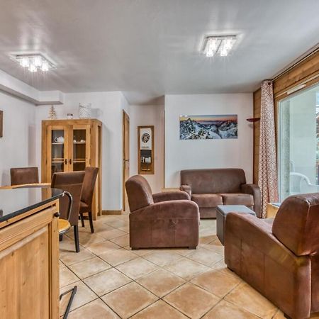 Villa Vallet- Newly Renovated 2 Bedroom Nestled Just Off The Main Street Chamonix Buitenkant foto